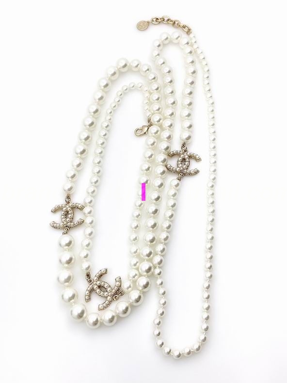 Chanel Necklaces 390